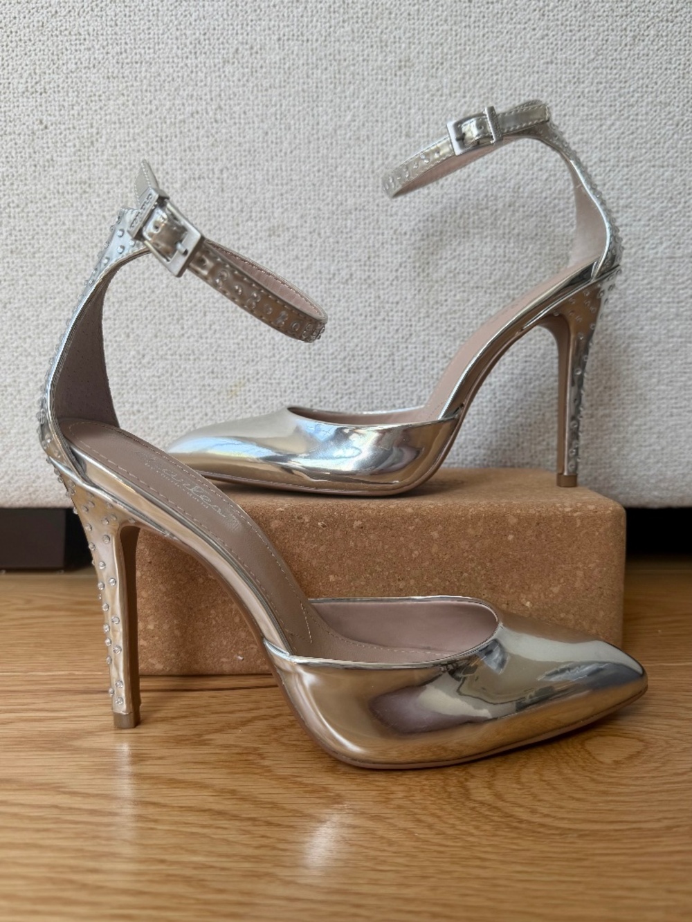 Charles David Sz 7 "Poison" Silver and Rhinestone Pointy Ankle Strap Heels‎